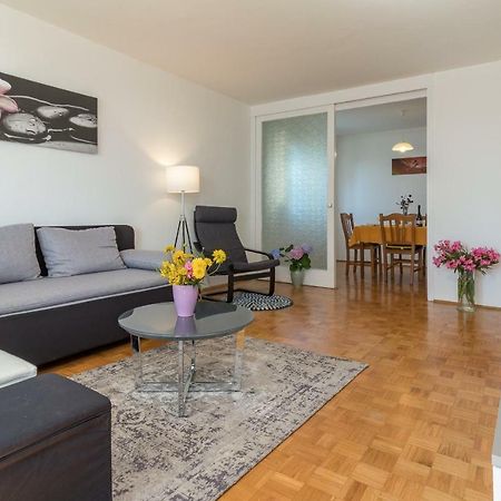 Apartment Maestral พูลา ภายนอก รูปภาพ