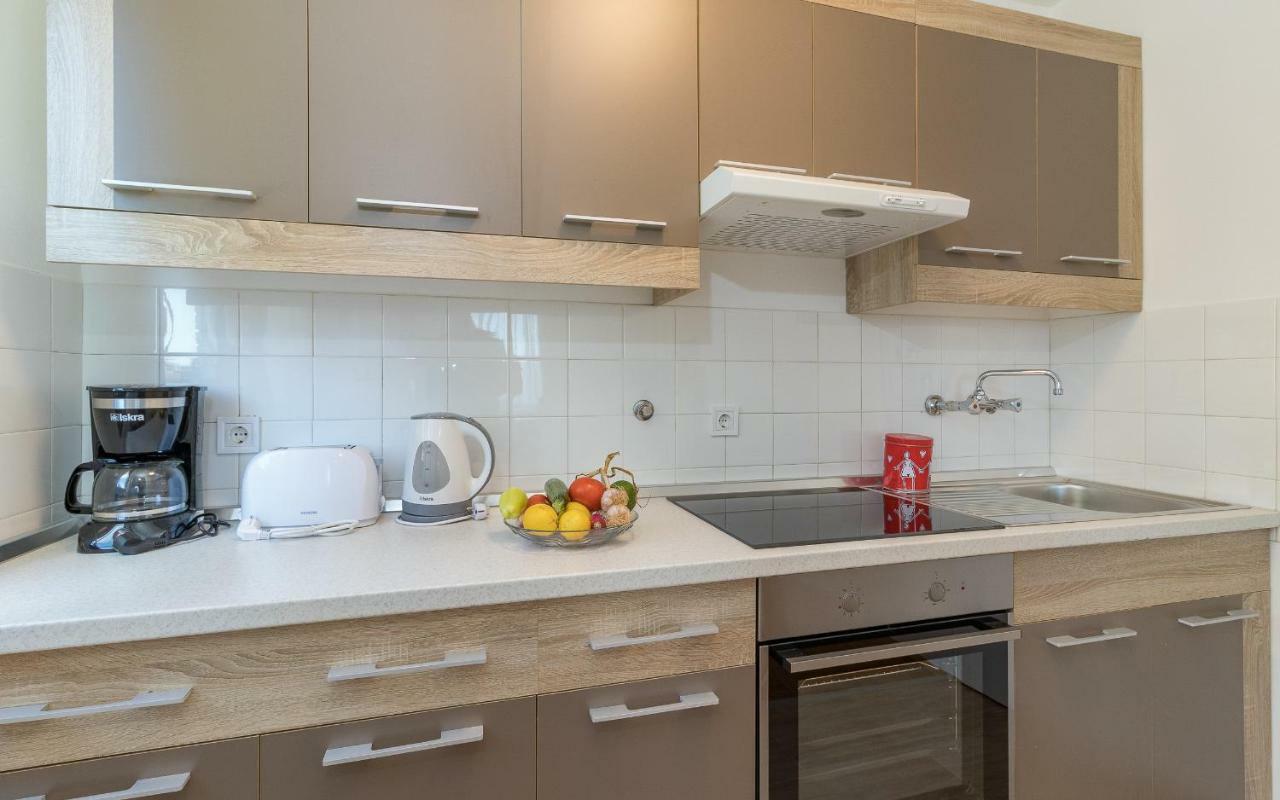 Apartment Maestral พูลา ภายนอก รูปภาพ